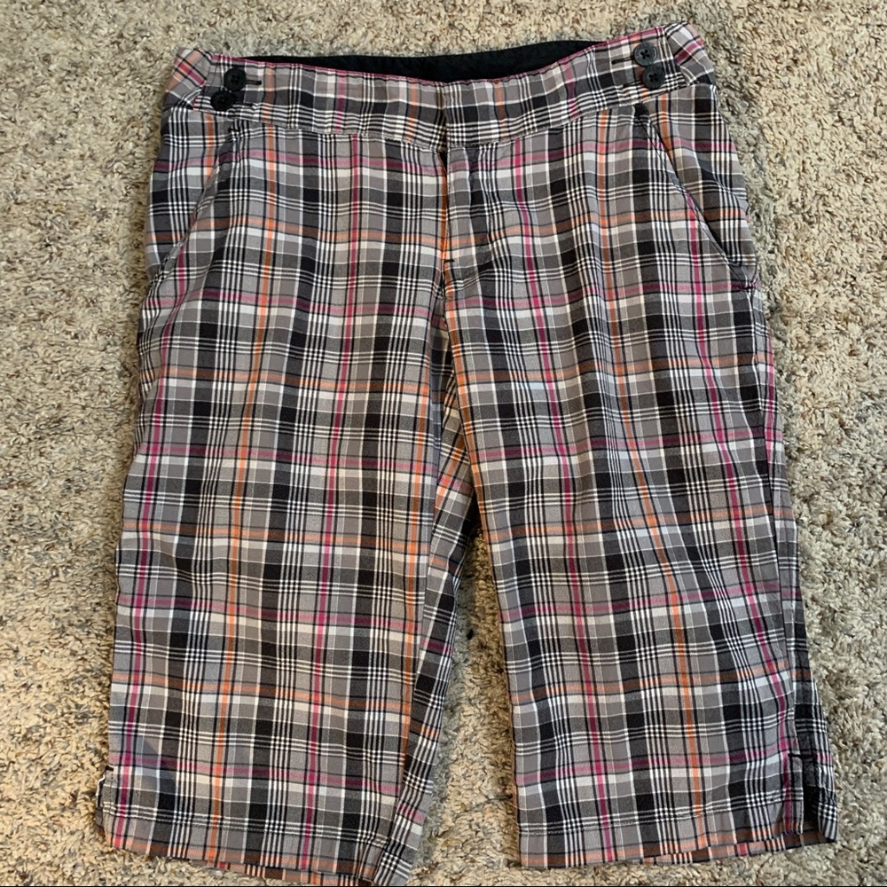 The North Face Women’s Plaid Shorts Size 4